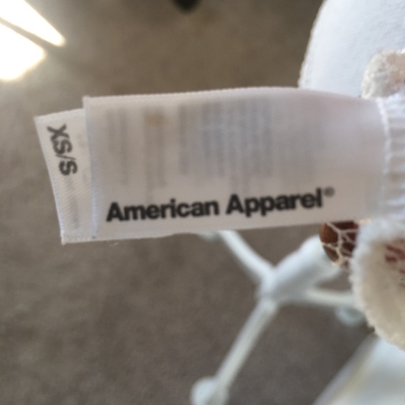 ❤️HOST PICK❤️American Apparel All White Lace Top - Picture 8 of 8